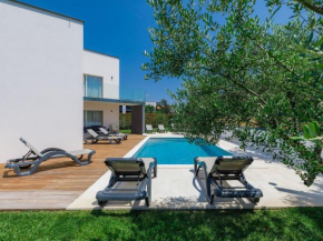 Holiday Home Lana by Interhome